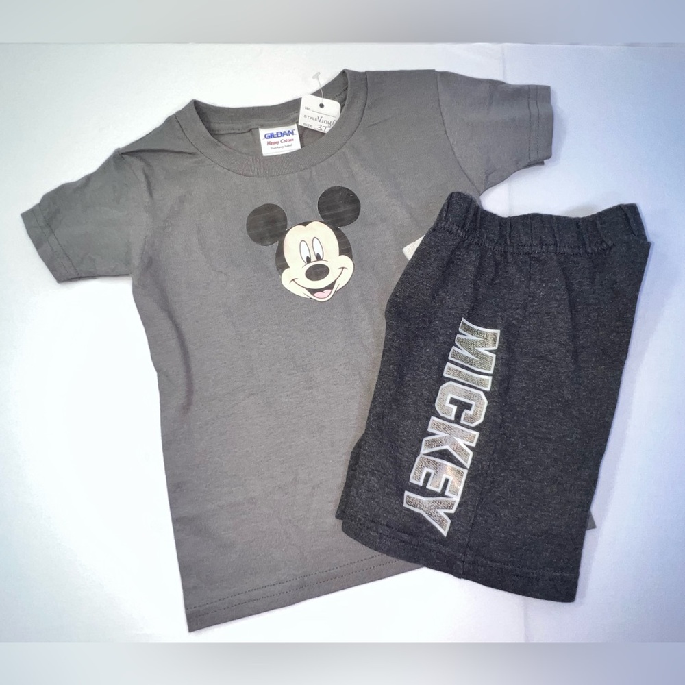 Disney Custom Mickey Mouse 3T Short Sleeve Graphic Tee & Shorts Set